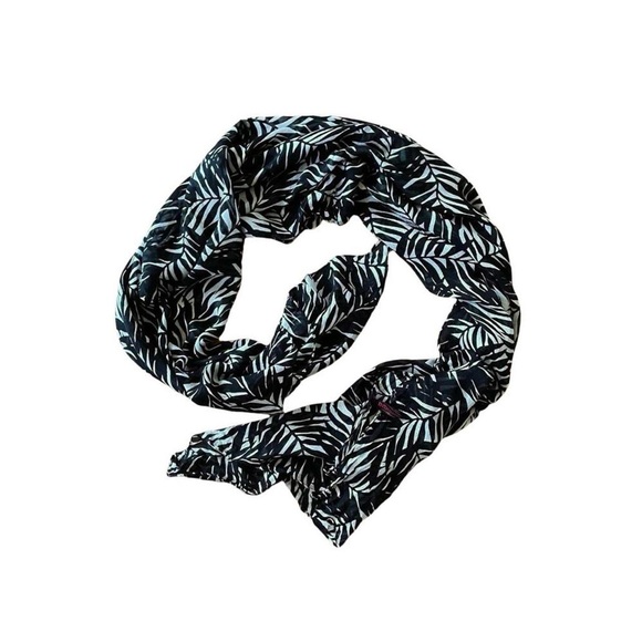 Indiska Black White Tropical Leaf Scarf - Picture 1 of 7